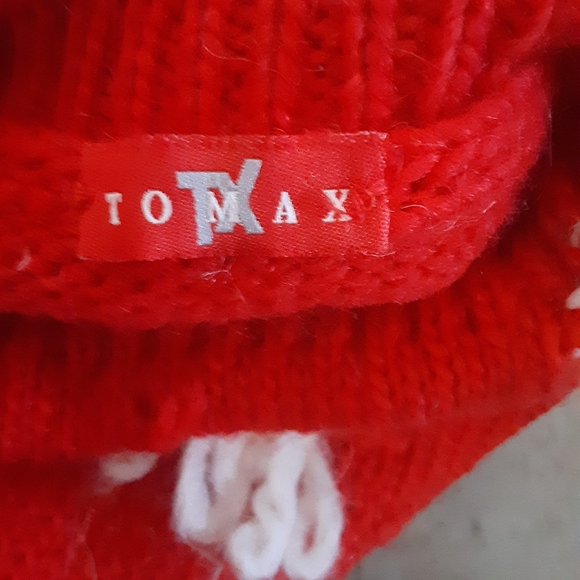 🎈Sale! Toddler Red Knit Poncho Shawl Fringe made in Italy marked 4 fits 2T-3T - Picture 6 of 9